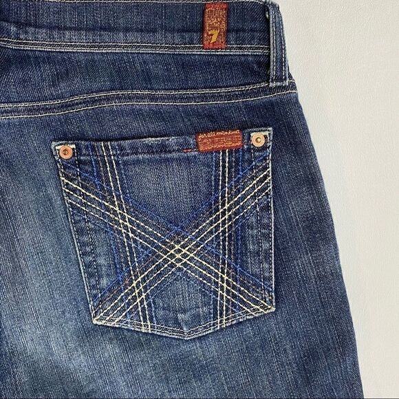 7 for All ManKind | Mia Stretch Capri’s - Picture 8 of 10